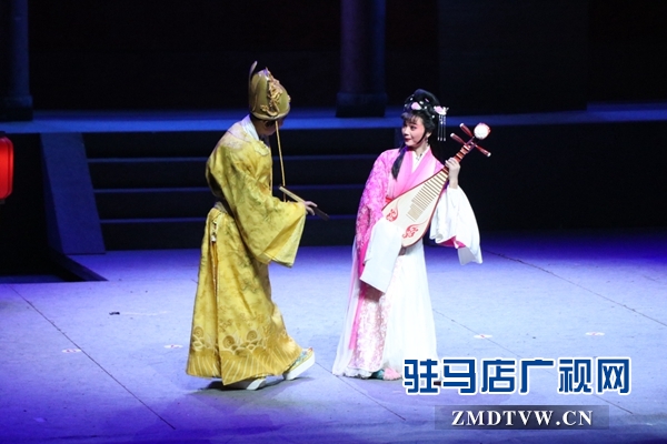 第八届黄河戏剧节在樊粹庭故里驻马店拉开帷幕 首演剧目《皇家驿站》