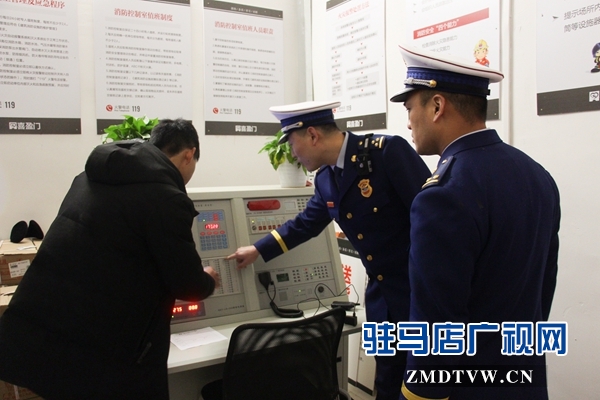 驻马店市消防指战员守望春节保平安